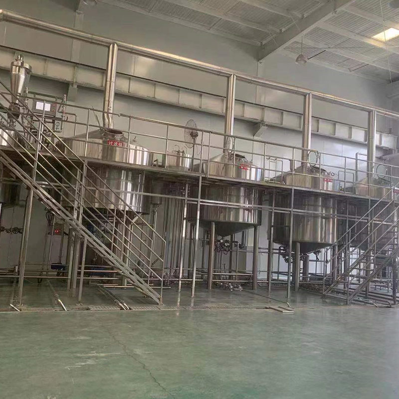隆昌精酿啤酒设备厂—平面布置、设备设计、制造、调试、培训等一条龙服务_COPY